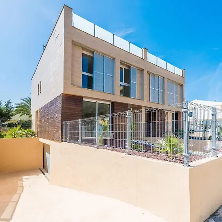 Semi Detached Right Side *