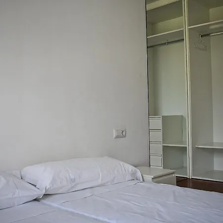 Holiday home Semi Detached Right Side